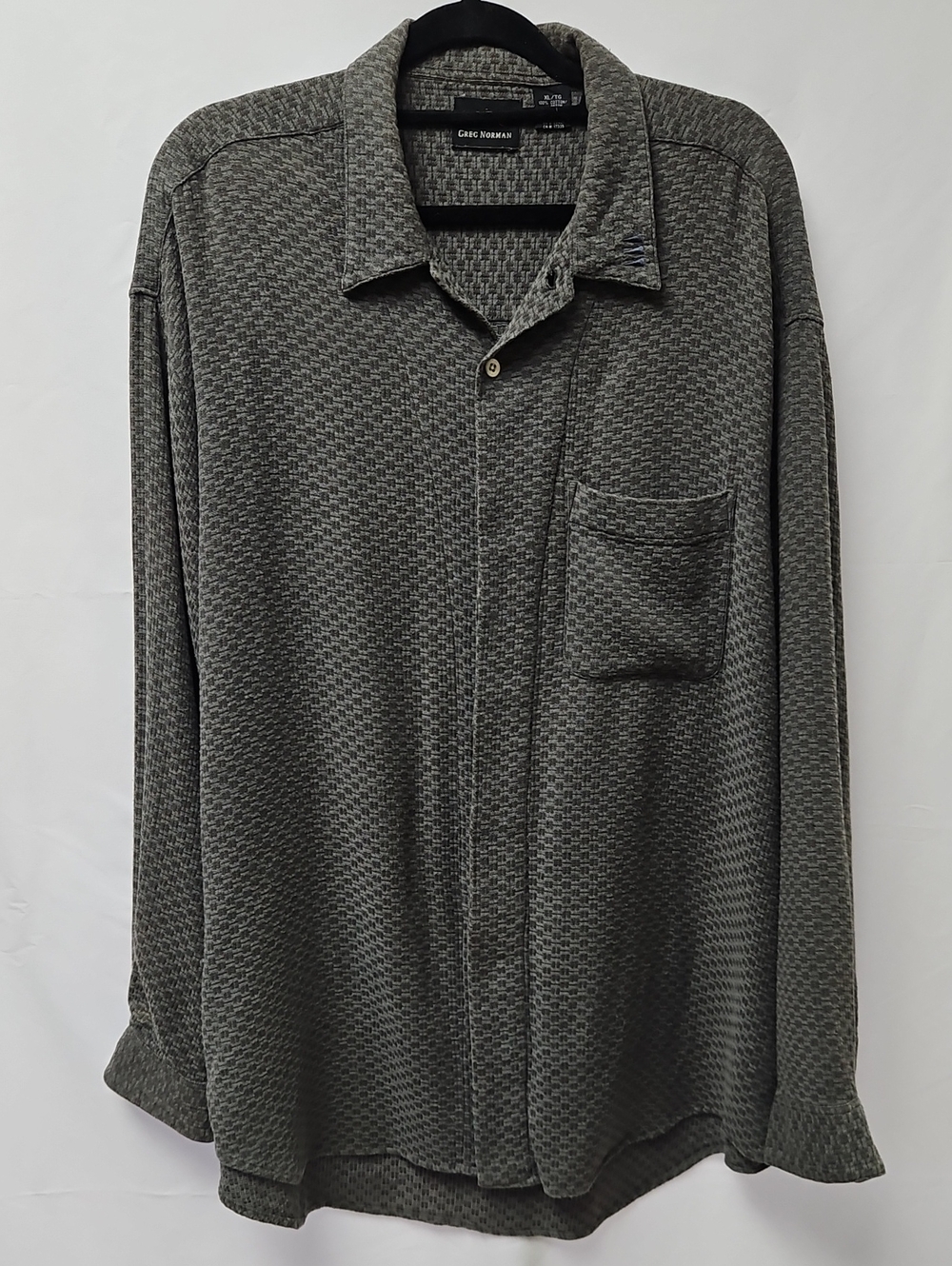 Greg Norman Mens XL Gray 100% Cotton Long Sleeve Button Down Golf Shirt